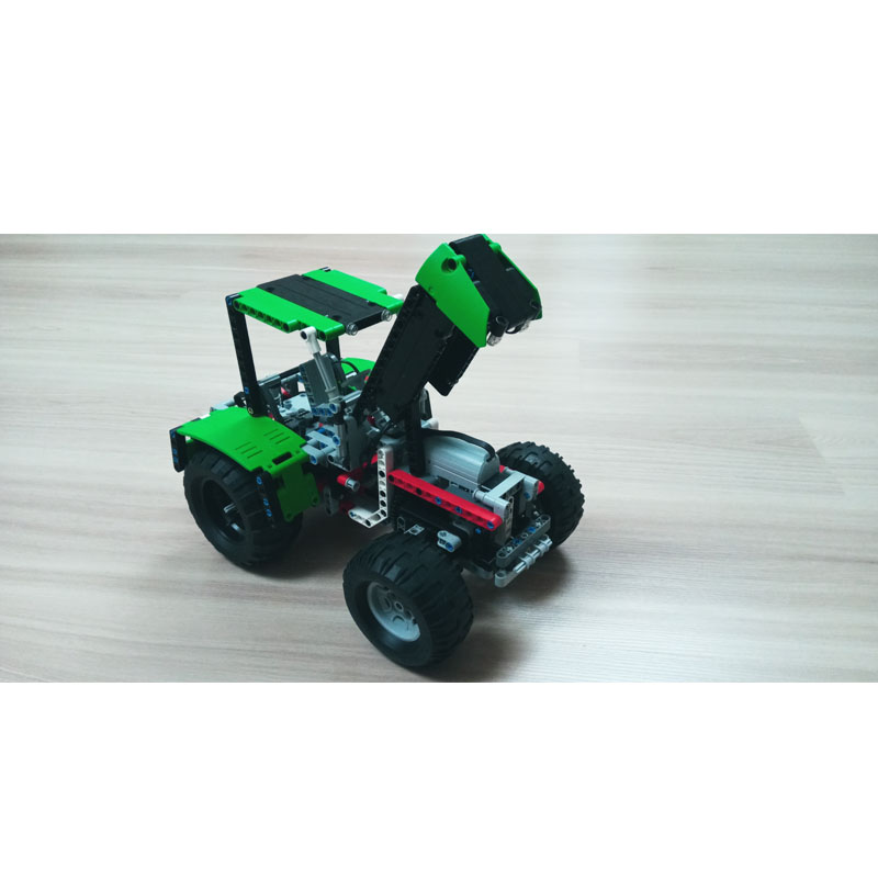 Urban Farming Usa - MOC-80667 アーバンファーム農業用中型トラクター ビルディングブロックモデル 563 パーツ クリエイティブ